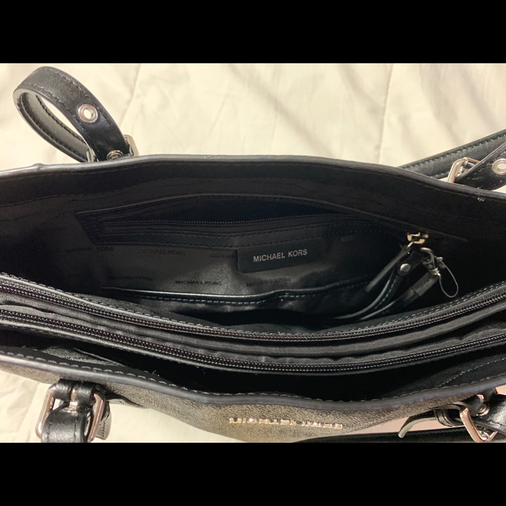 Micheal Kors tote